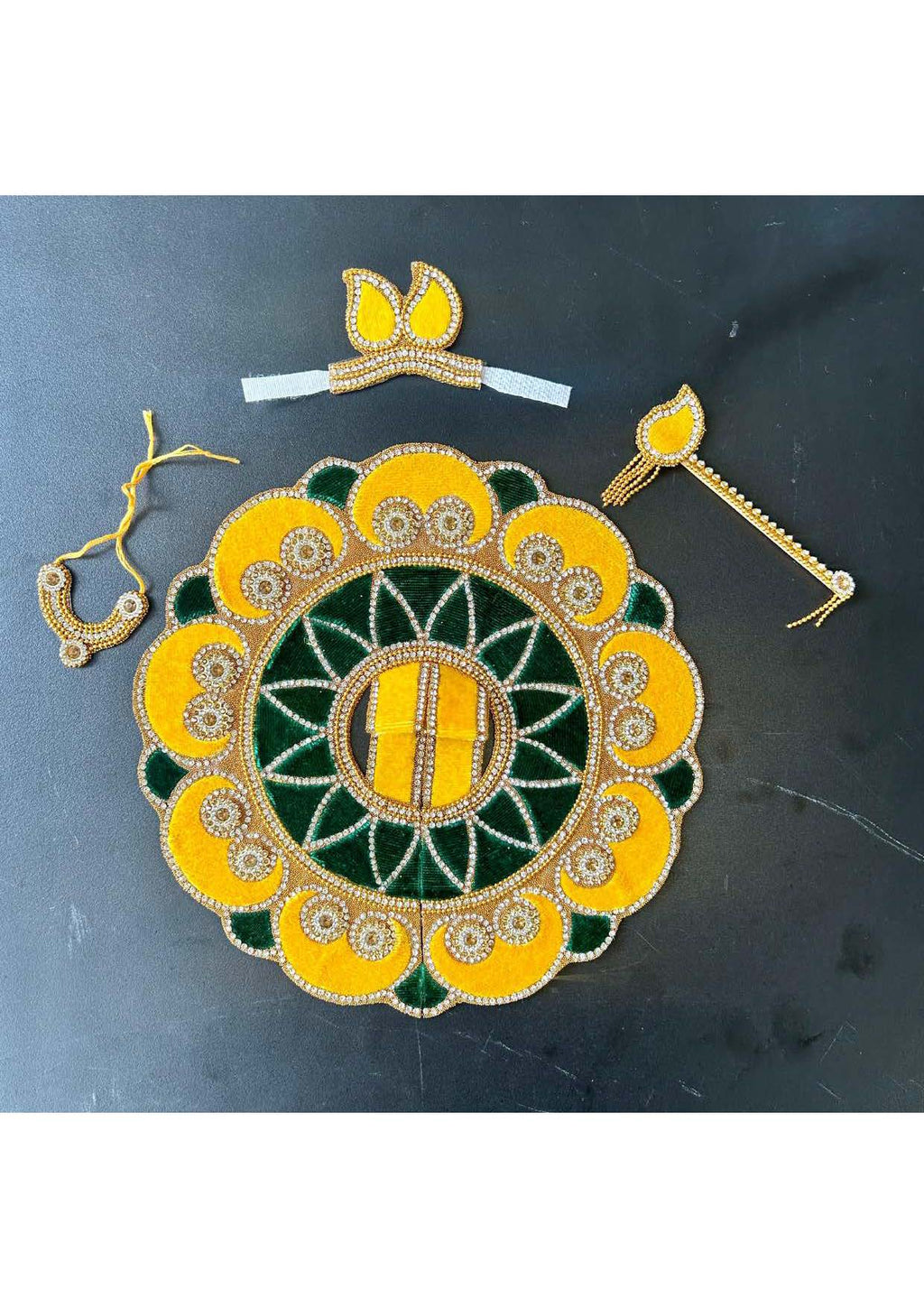 Yellow & Green Laddu Gopal Poshak – Handcrafted Krishna Dress Set with Mukut, Flute & Necklace
